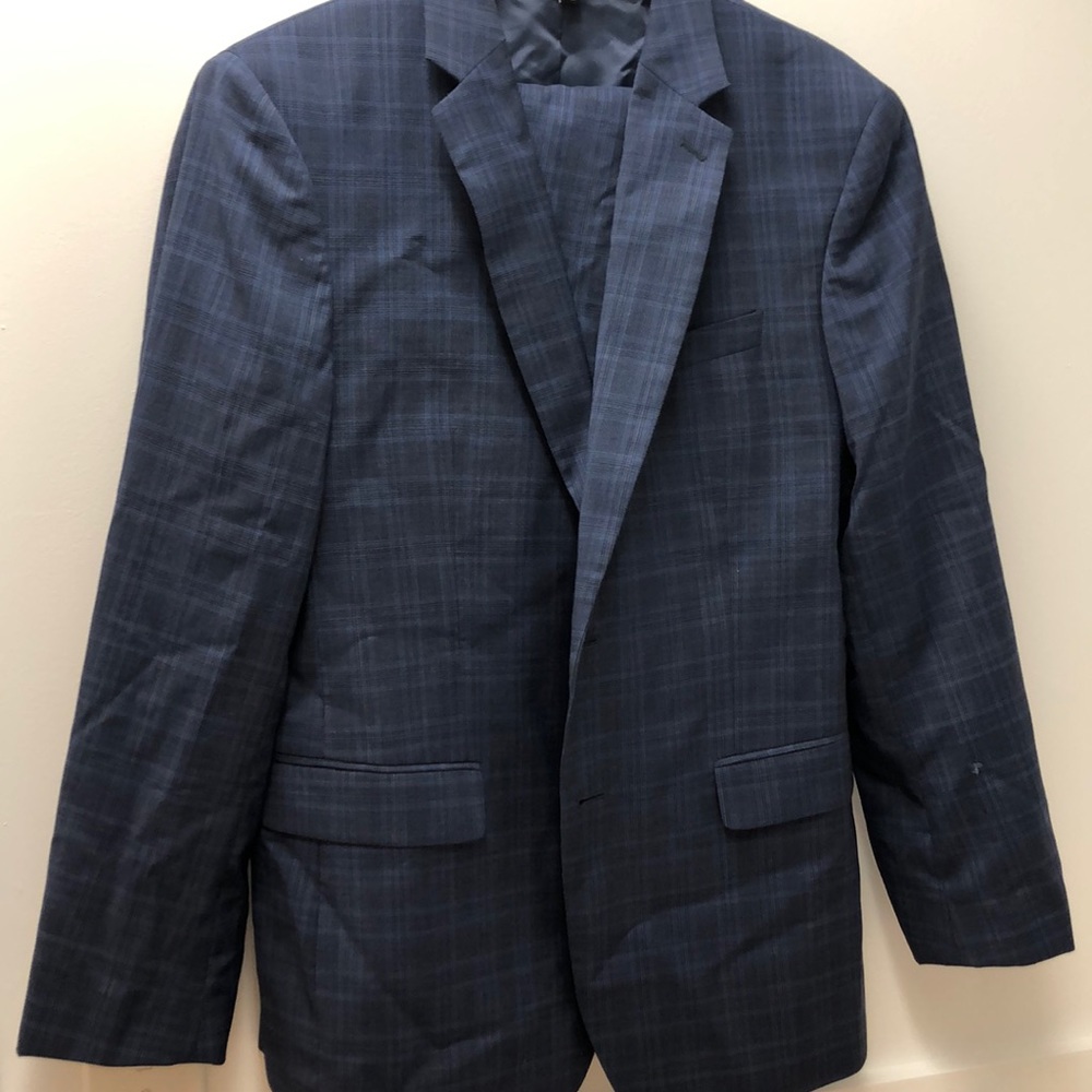 Banana Republic suit.  Jacket is ripped *****